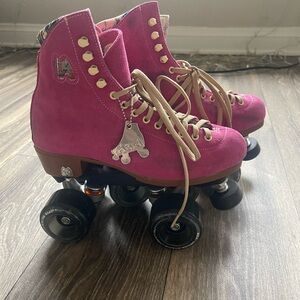 Moxy Lolly Rollerskates in Size 6